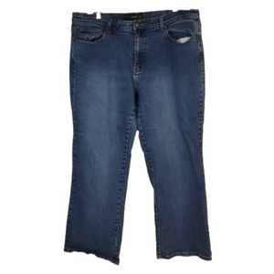 Venezia Straight Fit Jean size 20P inseam 28